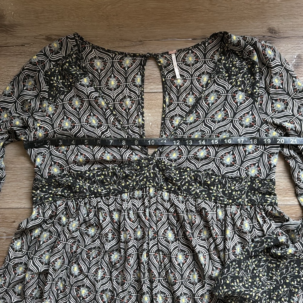 Free People Rolling Hills Bohemian Bell Sleeve Blouse Size Small - Picture 11 of 11
